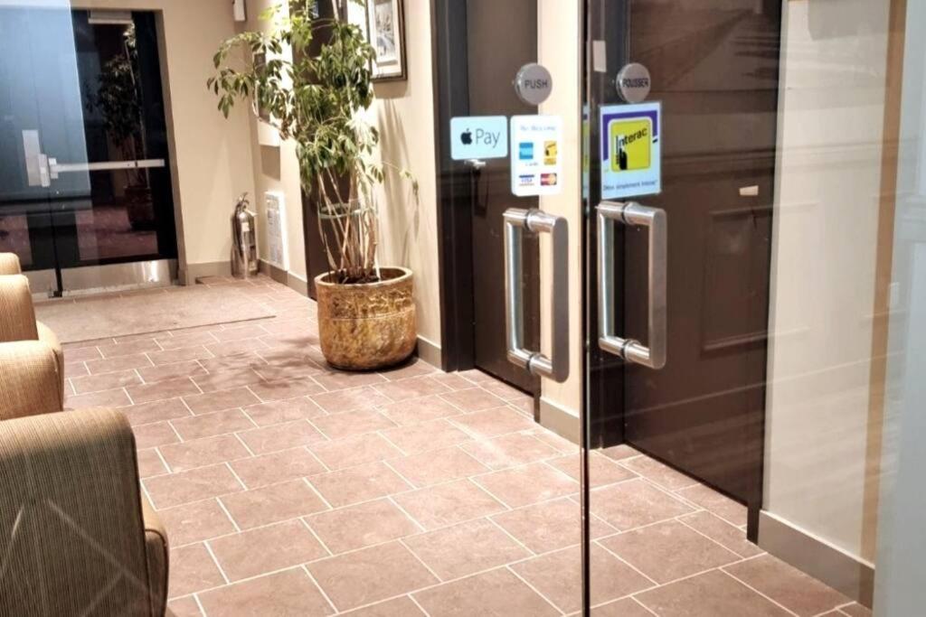Cozy Spacious 1-Bdr Studio #8. Free Parking 가티노 외부 사진