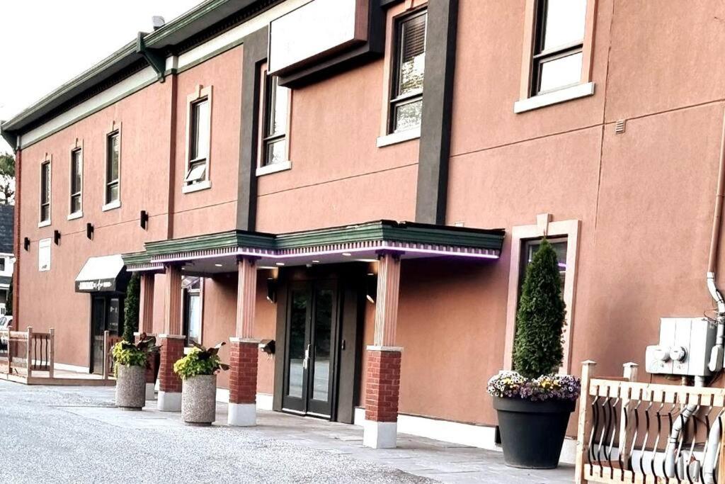 Cozy Spacious 1-Bdr Studio #8. Free Parking 가티노 외부 사진